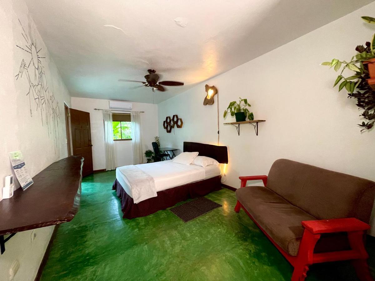 Villas Jacquelina Quepos Esterno foto